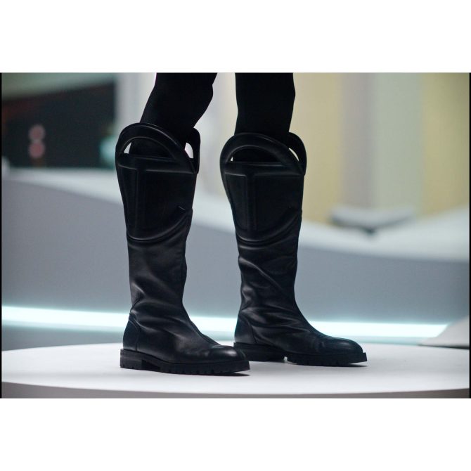 Logo Boot - Black